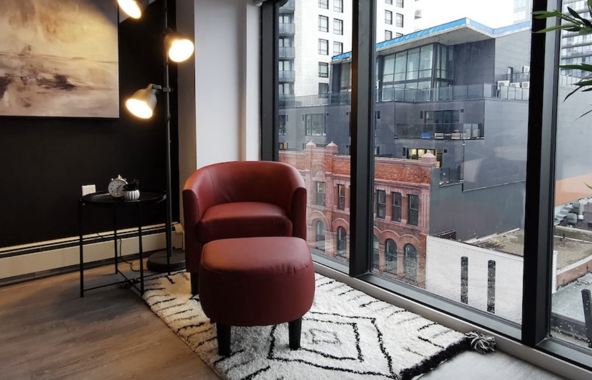 Cameo Hotel and Suites in Halifax: Negative Experience